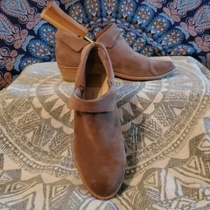 Dolce Vita suede bootie size 9